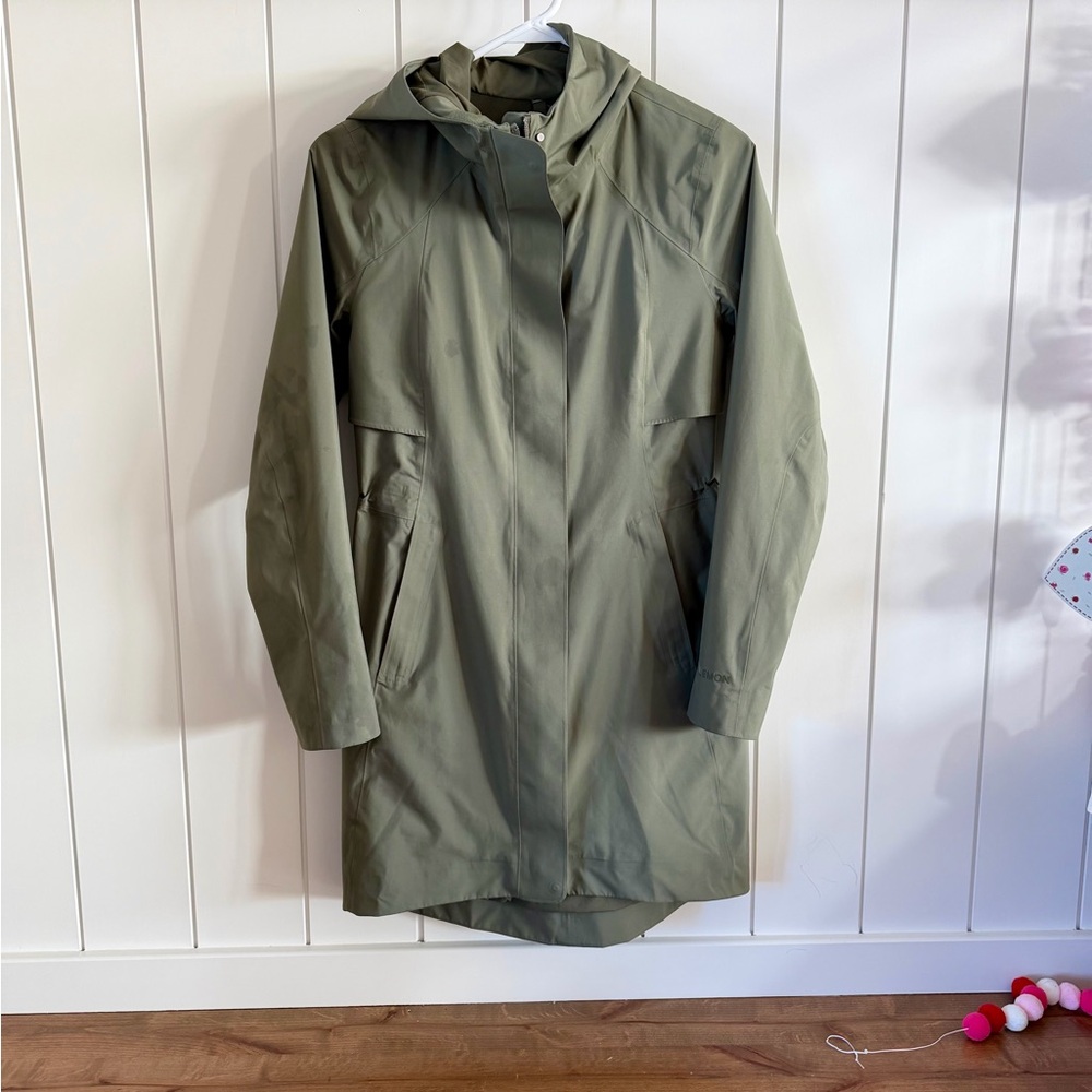 Lululemon Rain Rebel Stretch Jacket women’s